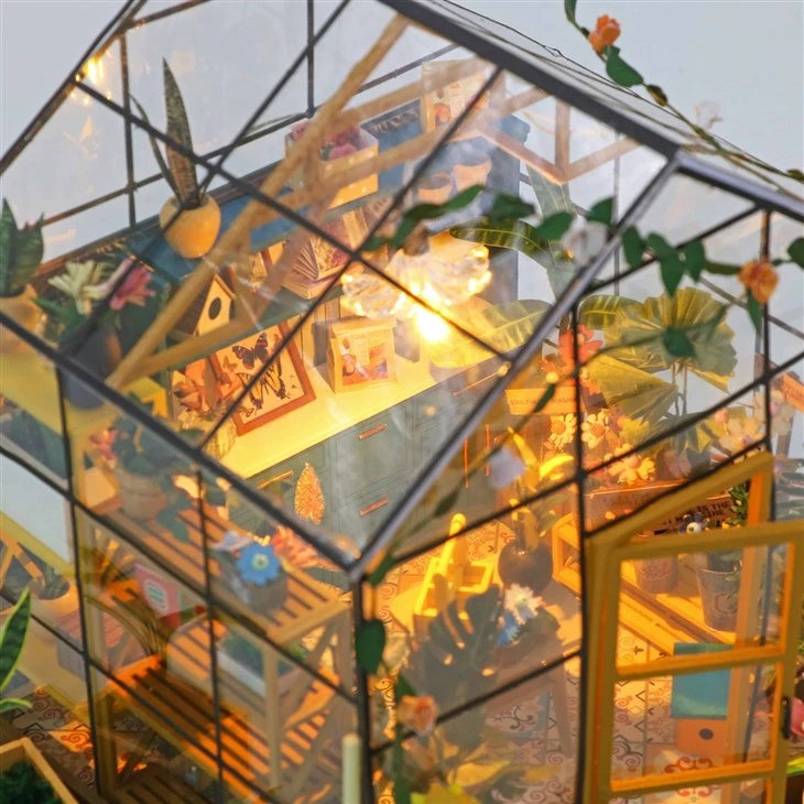 BSCI Certificate PC2306 Sunshine Flower House Wooden Miniature Models DIY Doll House Kit Wholesale Dollhouse Miniature